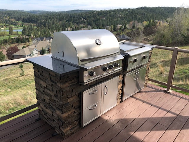 8' TRAD/ LTE GRILL ISLAND W/ FRIDGE, W/O PB